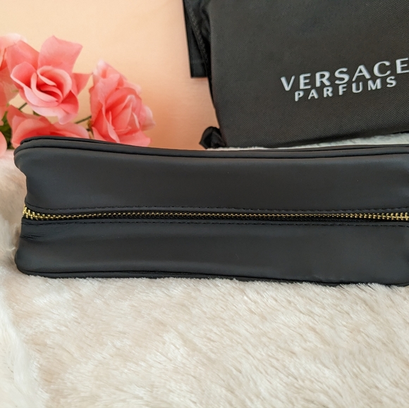 Versace - Picture 8 of 9